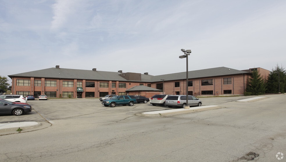More Photos Of 735 N Perryville Rd, Rockford Medical For Lease