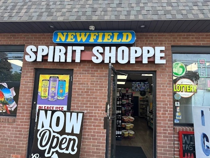 More Photos Of 970 Newfield St, Middletown Storefront For Lease