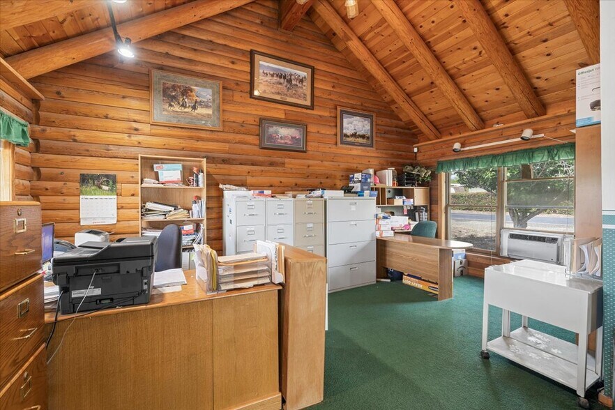 More Photos Of 10744 OR-62, Eagle Point Storefront Retail Office For Sale