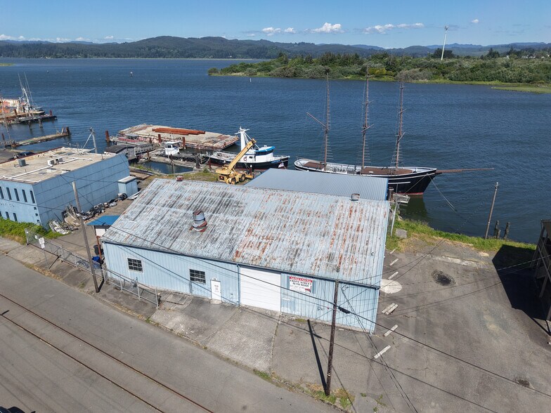 More Photos Of 390 N Front St, Coos Bay Industrial For Sale