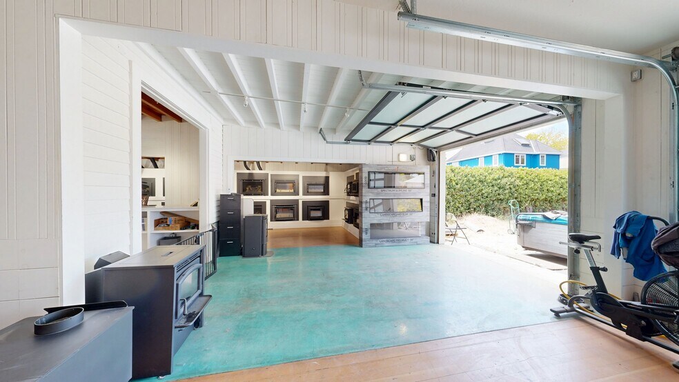 More Photos Of 1111-1115 Water St, Santa Cruz Freestanding For Sale