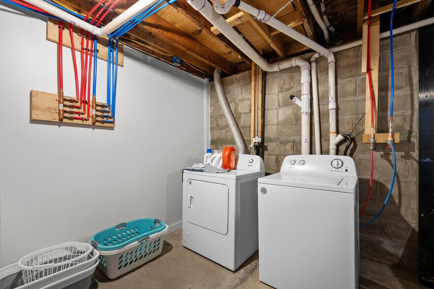 More Photos Of 222 6th St, Buffalo Apartments For Sale