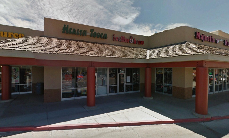 More Photos Of 4411-4421 S White Mountain Rd, Show Low Department Store For Lease