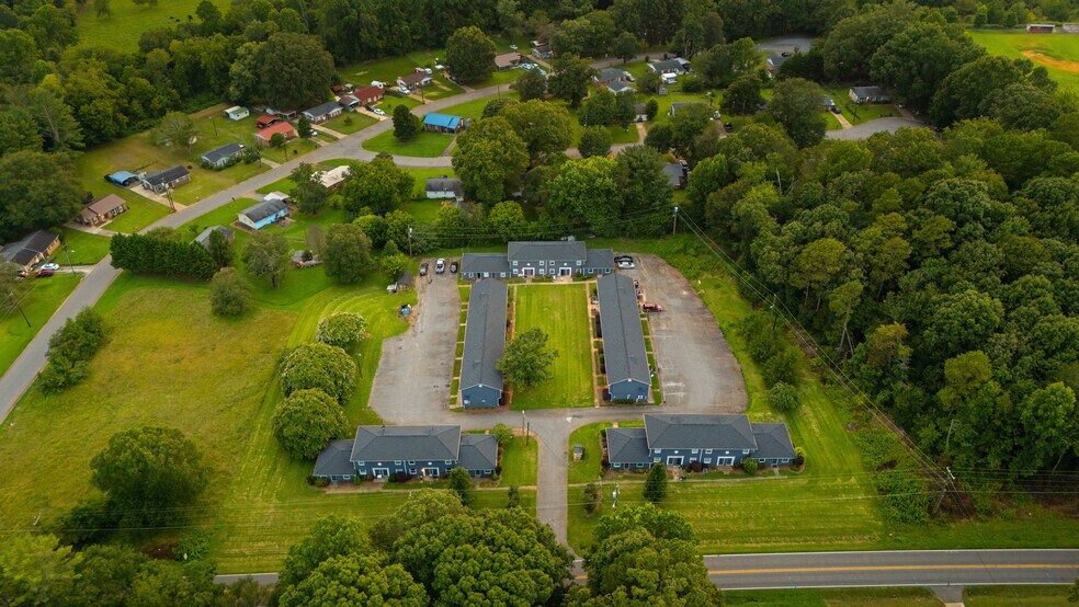 More Photos Of 1307 County Home Rd, Conover Apartments For Sale