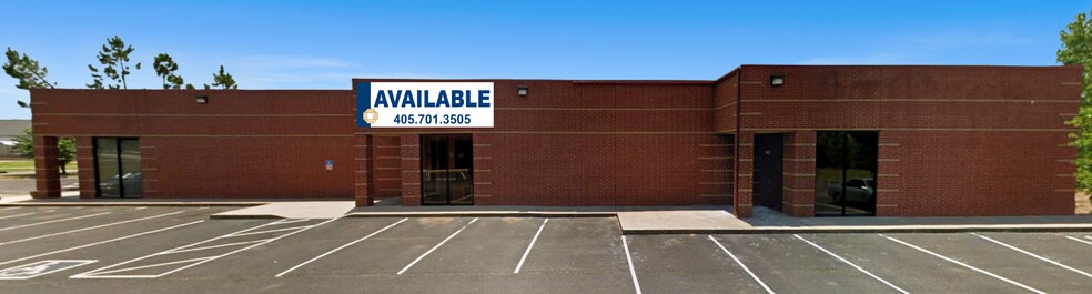 More Photos Of 1427 Fretz Dr, Edmond Showroom For Lease