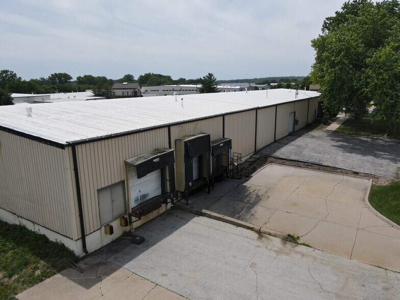 More Photos Of 1832 Industrial Cir, West Des Moines Warehouse For Lease
