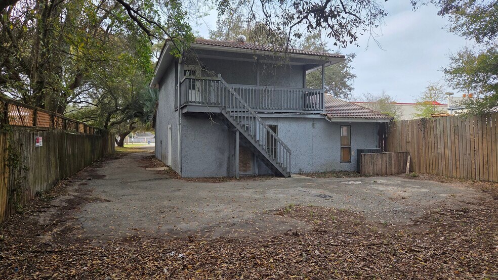 More Photos Of 466 E Miracle Strip Pky, Mary Esther Office For Sale