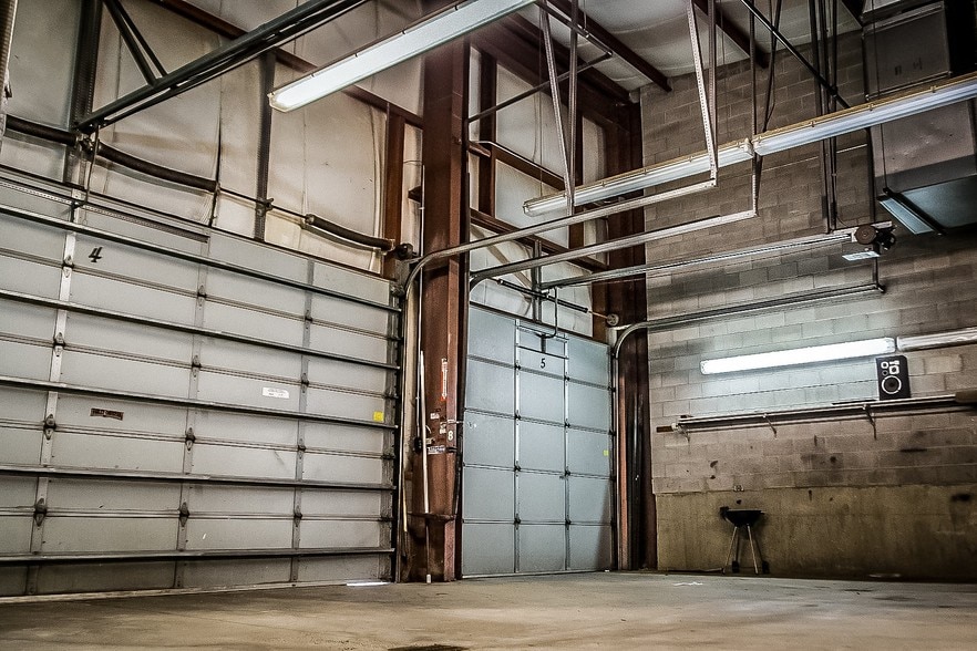 More Photos Of 101 Watters Dr, Dwight Auto Dealership For Sale