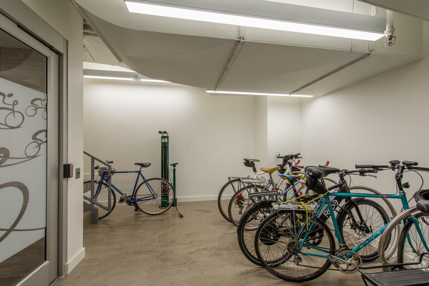 More Photos Of 1130 Connecticut Ave NW, Washington Office For Lease