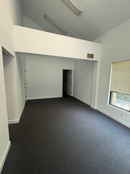 More Photos Of 8569-8573 Sudley Rd, Manassas Medical For Sale