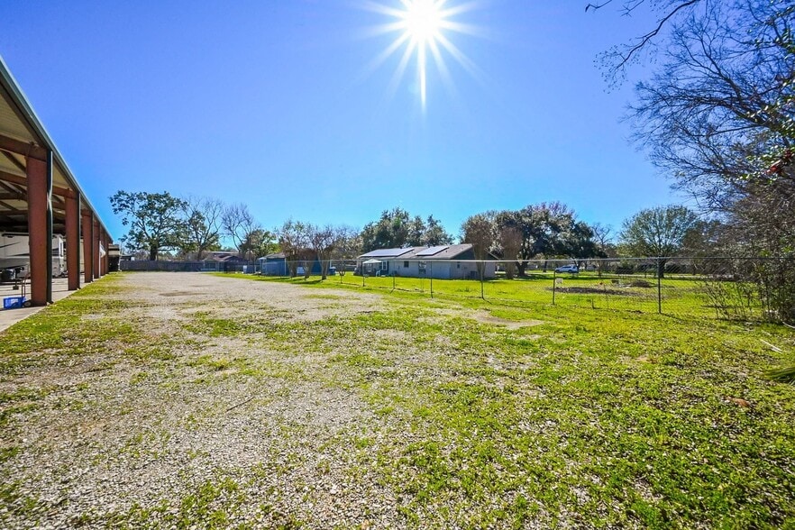 More Photos Of 18910 Carrot St, Spring Trailer Camper Park For Sale