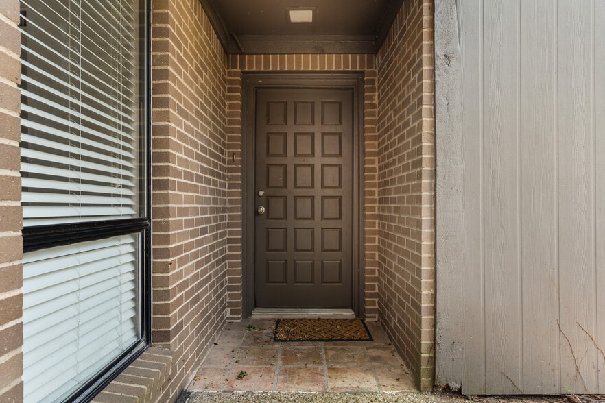 More Photos Of 2800 Stewart Dr, Waco Apartments For Sale