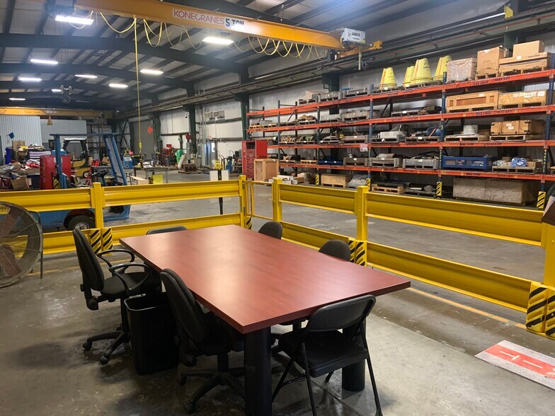 More Photos Of 1310 Rankin Rd, Houston Warehouse For Lease