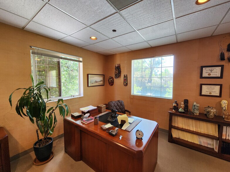 More Photos Of 1240 S Westlake Blvd, Westlake Village Medical For Sale