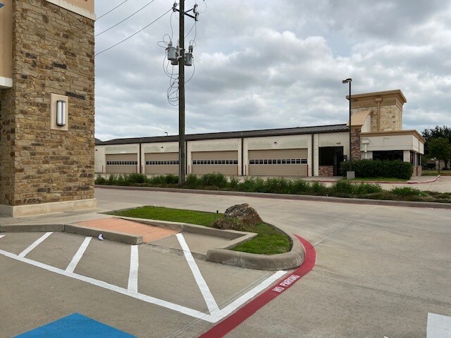 More Photos Of 5959 FM 1463 Rd, Katy Auto Repair For Lease