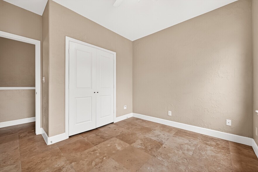 More Photos Of 14134 Packard St, Houston Specialty For Sale