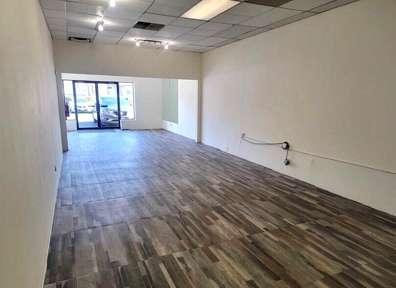 More Photos Of 469 Passaic St, Hackensack Freestanding For Lease