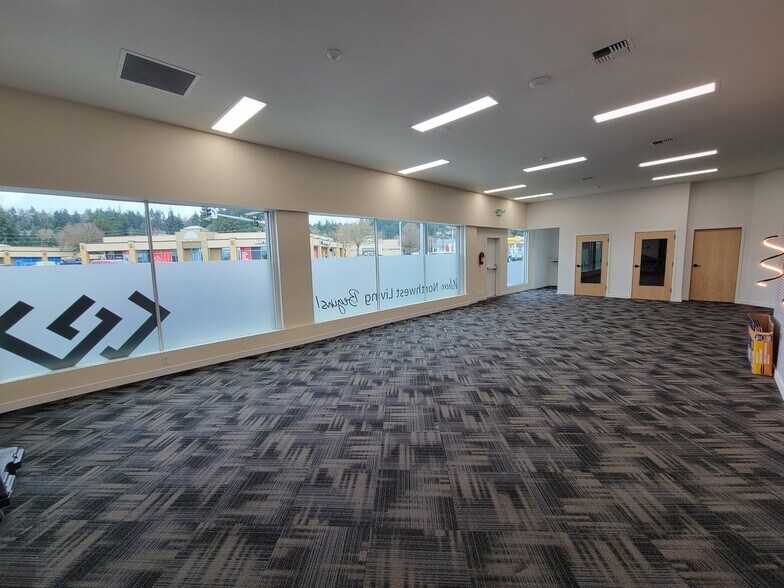 More Photos Of 711 Vandercook Way, Longview Storefront For Lease