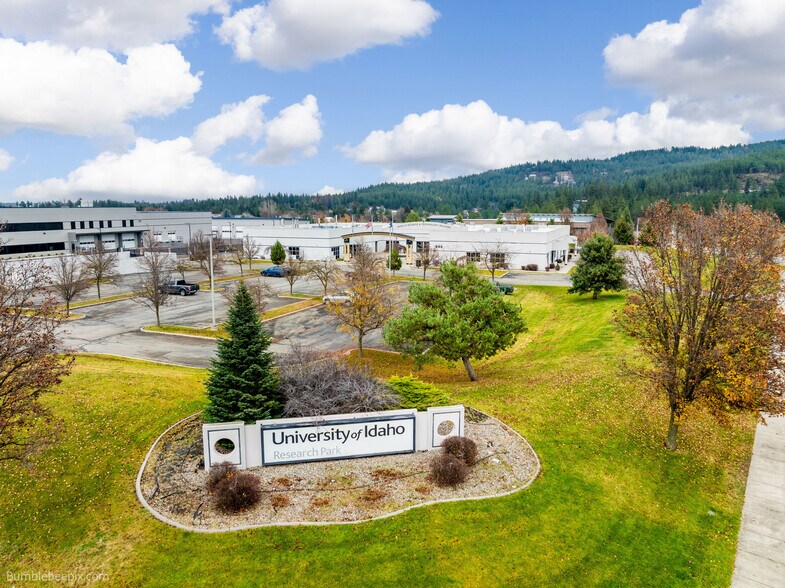 More Photos Of 958 S Lochsa St, Post Falls Office For Lease