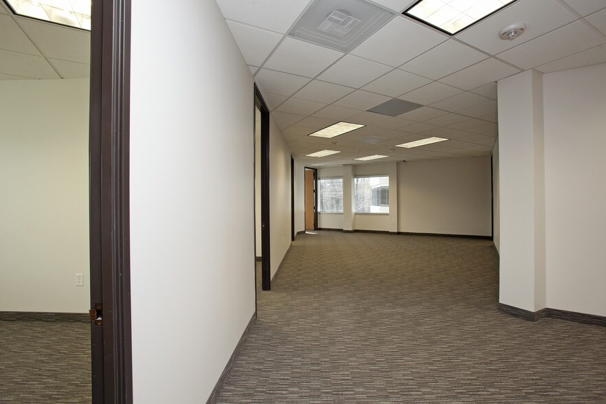 More Photos Of 2929 N Central Expy, Richardson Office For Lease