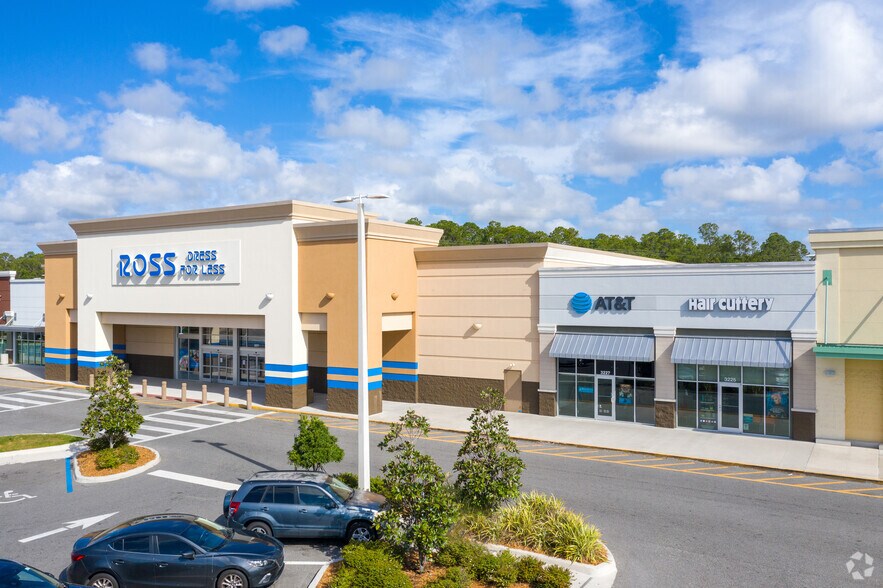 More Photos Of 3221-3231 Vineland Rd, Kissimmee Unknown For Lease