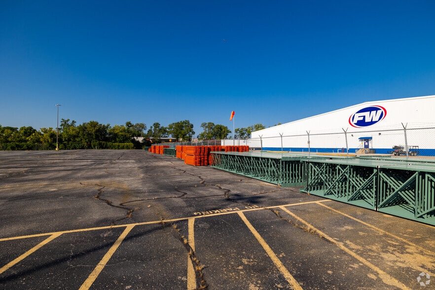 More Photos Of 4300 Church Rd, Centreville Land For Lease