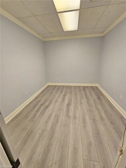 More Photos Of 1531 Hendry St, Fort Myers Loft Creative Space For Sale