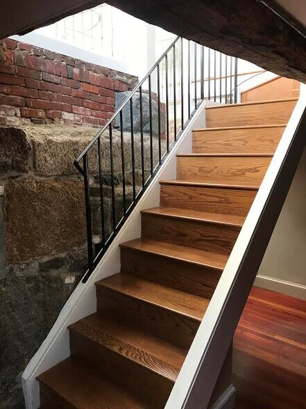 More Photos Of 149 North St, Boston Storefront Retail Residential For Lease