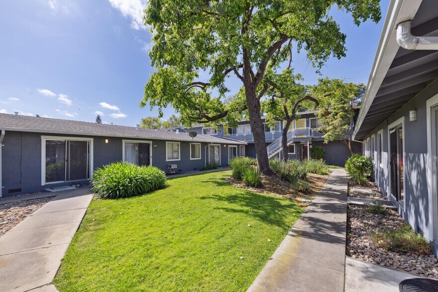More Photos Of 2483-2491 Whitney Dr, Mountain View Apartments For Sale