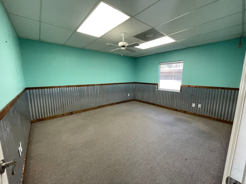 More Photos Of 1101 E Broadway St, Oviedo Office For Lease