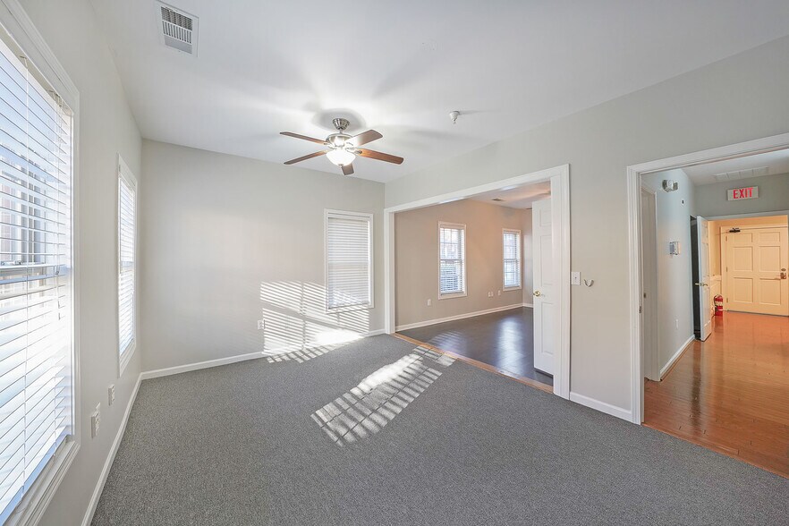 More Photos Of 1301 Shiloh Rd NW, Kennesaw Office For Sale