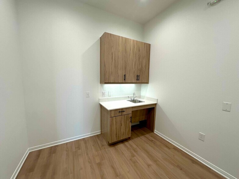More Photos Of 3925 S Preston Rd, Celina Medical For Sale