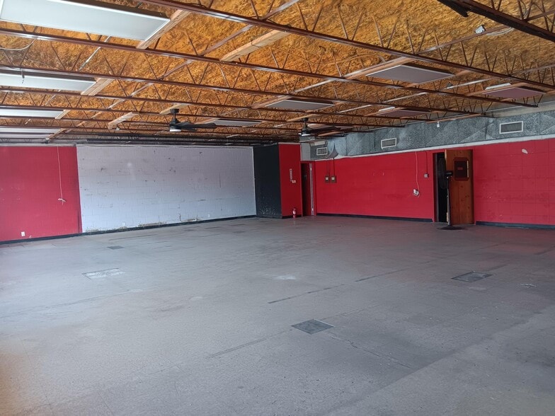 More Photos Of 208 W Rancier Ave, Killeen Storefront For Lease