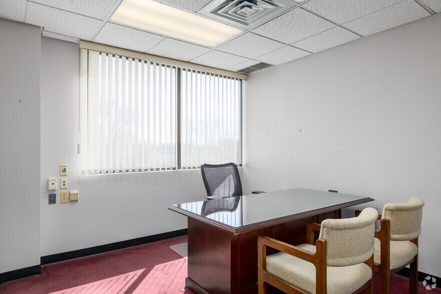 More Photos Of 340 North Ave E, Cranford Office For Lease