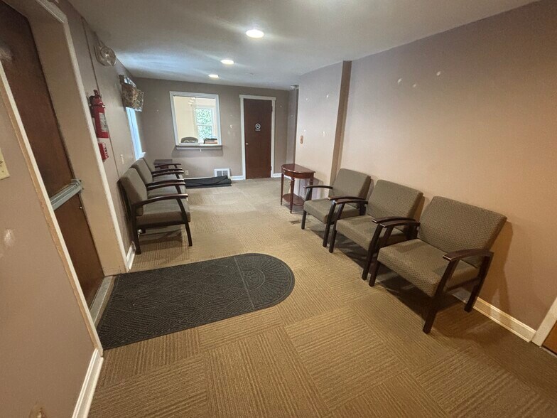 More Photos Of 845 Water St, Northumberland Medical For Sale