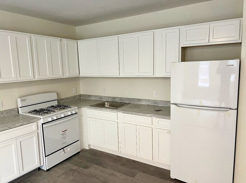 More Photos Of 642 Park St, Hartford Apartments For Sale