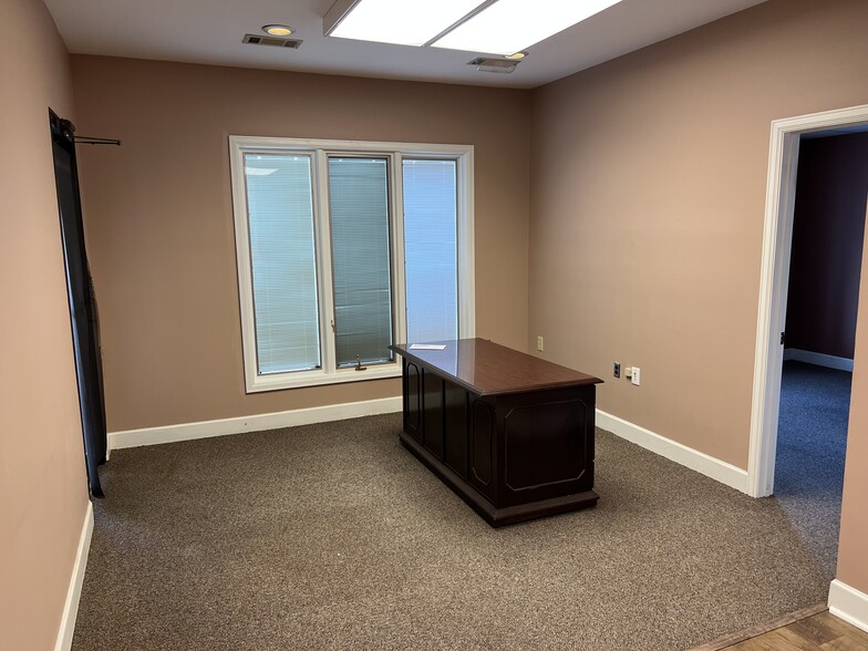 More Photos Of 4228 Lomac St, Montgomery Office For Sale