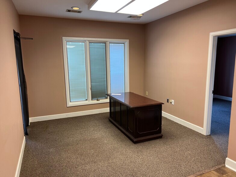 More Photos Of 4228 Lomac St, Montgomery Medical For Sale