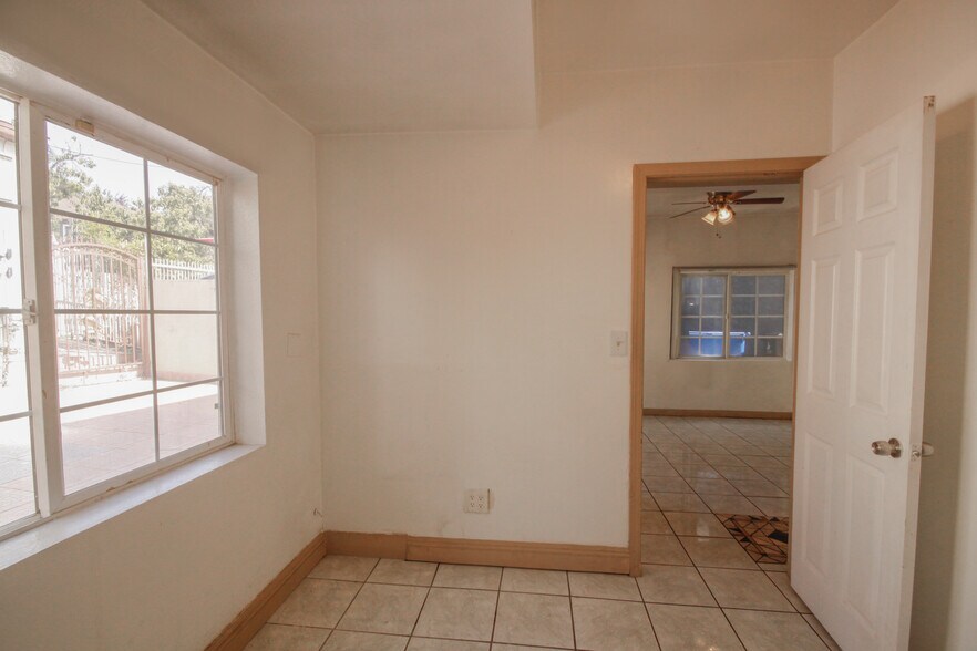 More Photos Of 1733 Silver Lake Blvd, Los Angeles General Retail For Lease