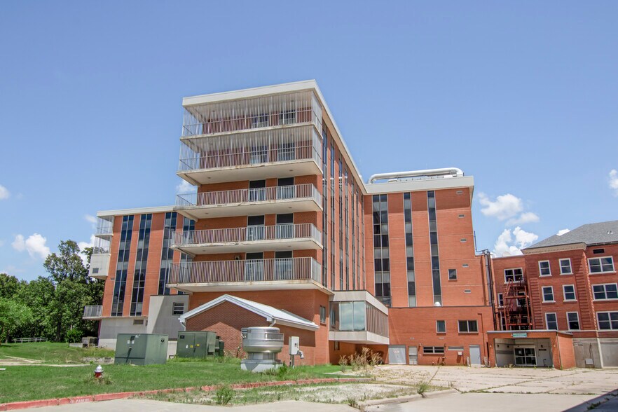 More Photos Of 600 N Main St, Mount Vernon Congregate Senior Housing For Sale