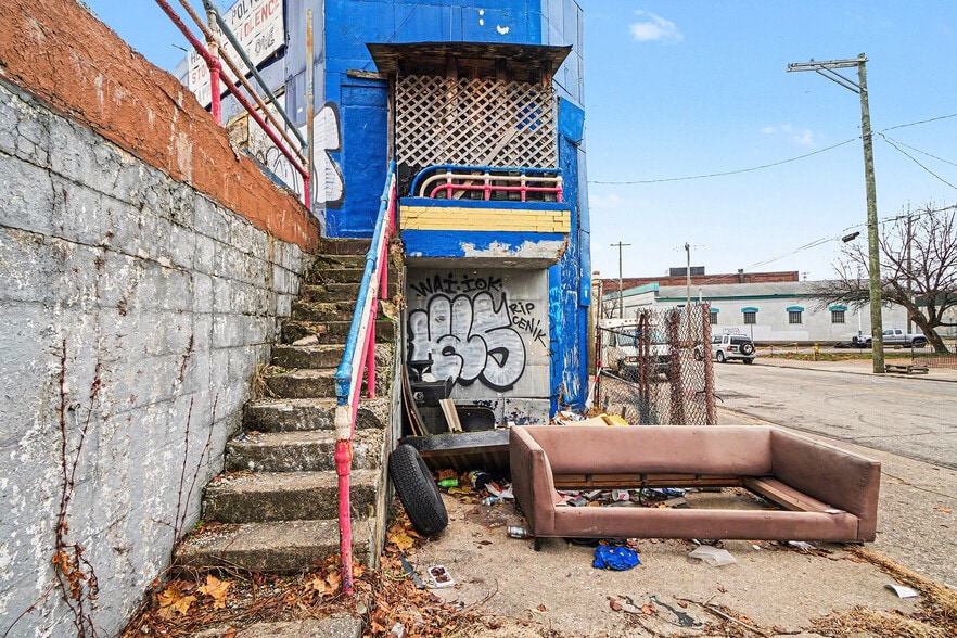 More Photos Of 1778 Central Ave, Cincinnati Auto Repair For Sale