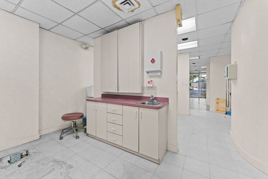 More Photos Of 77 Pond Ave, Brookline Apartments For Sale