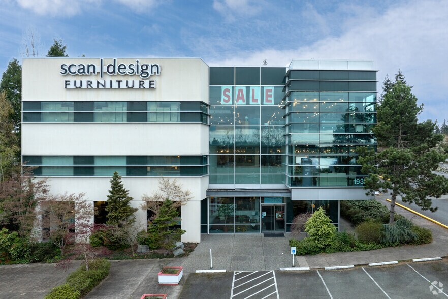 More Photos Of 19320 33rd Ave W, Lynnwood Freestanding For Lease