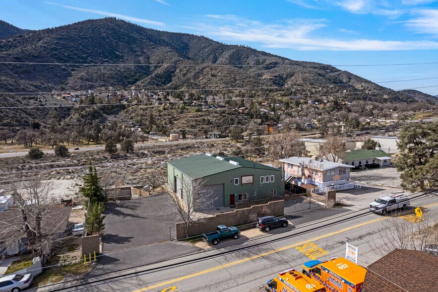 More Photos Of 3212 Mt Pinos Way, Frazier Park Light Manufacturing For Sale