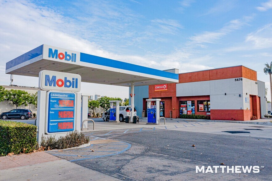 Primary Photo Of 5320 Hwy 27, Frostproof Convenience Store For Sale