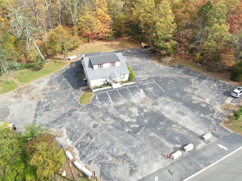 More Photos Of 409 Woodport Rd, Sparta Freestanding For Sale