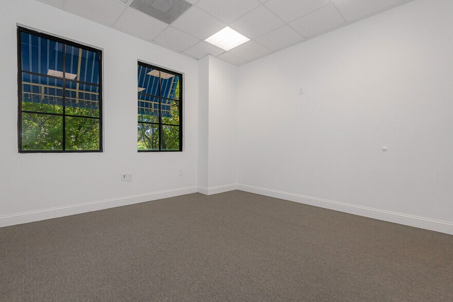 More Photos Of 7301 Wiles Rd, Coral Springs Medical For Sale