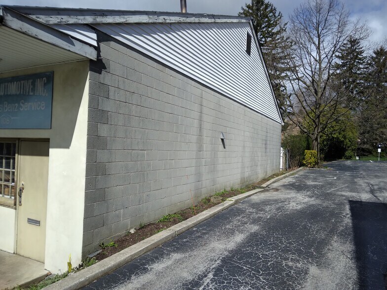More Photos Of 108 Cricket Ave, Ardmore Auto Repair For Sale