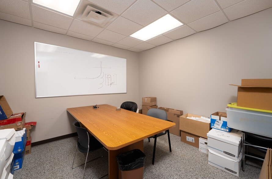 More Photos Of 2050 Reiser Ave SE, New Philadelphia Warehouse For Sale