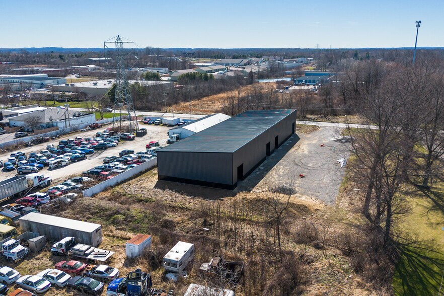 More Photos Of 420 McClurg Rd, Youngstown Warehouse For Sale